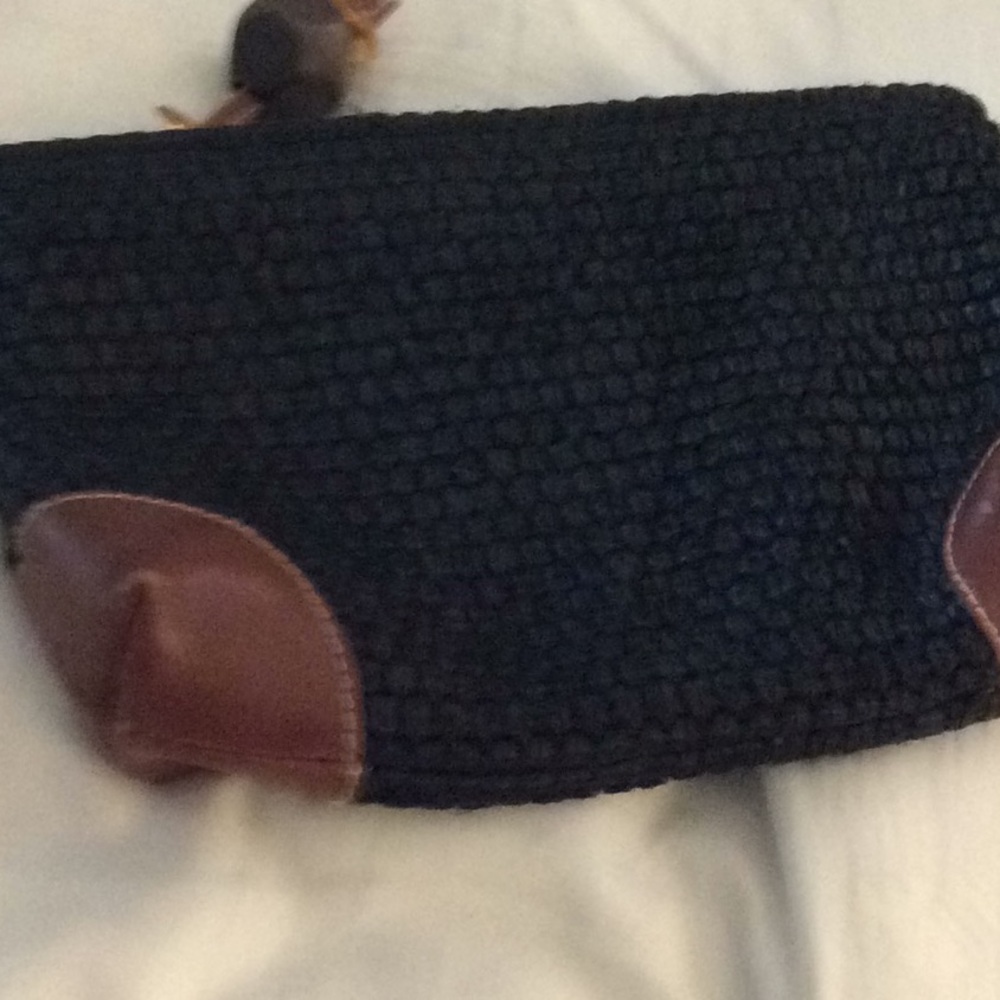 Straw clutch